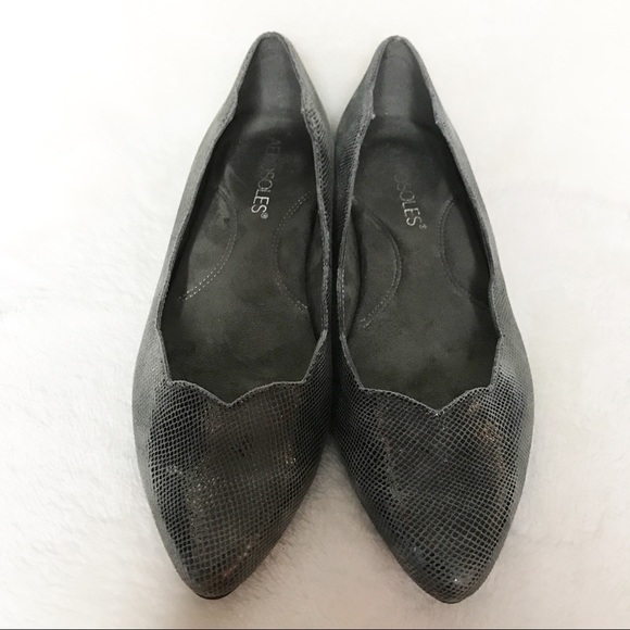 AEROSOLES Flower Girl Ballet Flat Comfort Shoes in Silver Metallic 6M - Picture 2 of 8